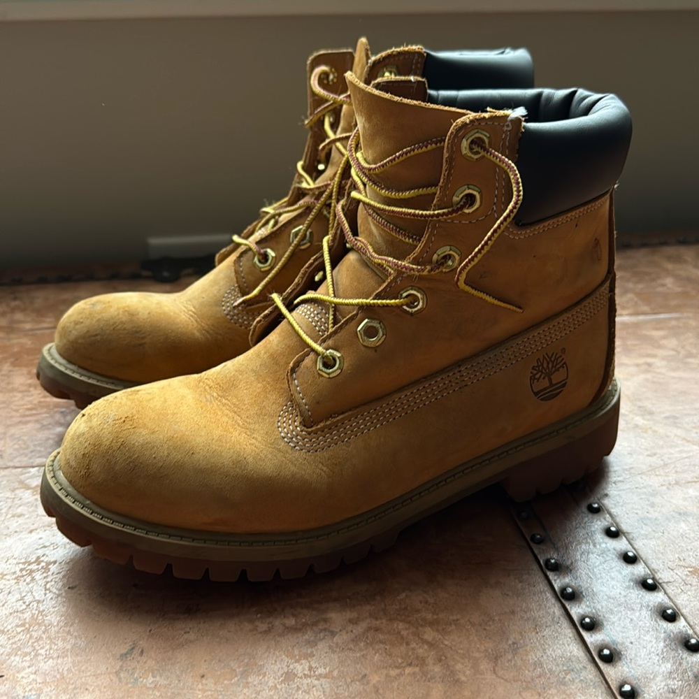 Timberland size 6 Premium Waterproof Boots- Timberland Boots